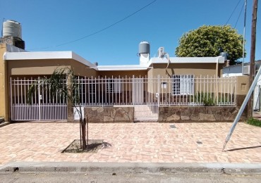 CASA - EN VENTA - ZONA BLAS PARERA Y DON BOSCO