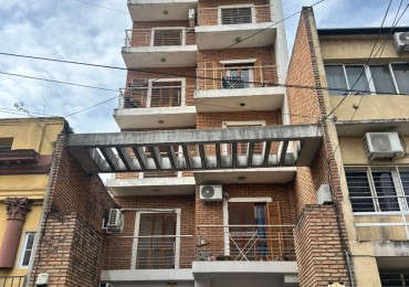 ¡Oportunidad! Departamento 1 Dormitorio - Excelente Ubicacion sobre Calle Corrientes