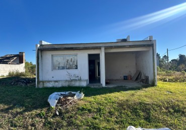 VENDO CASA 2 DORMITORIOS 